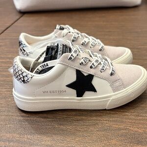 Vintage Havana Stylish Sneakers  ( extra plain white laces included too )